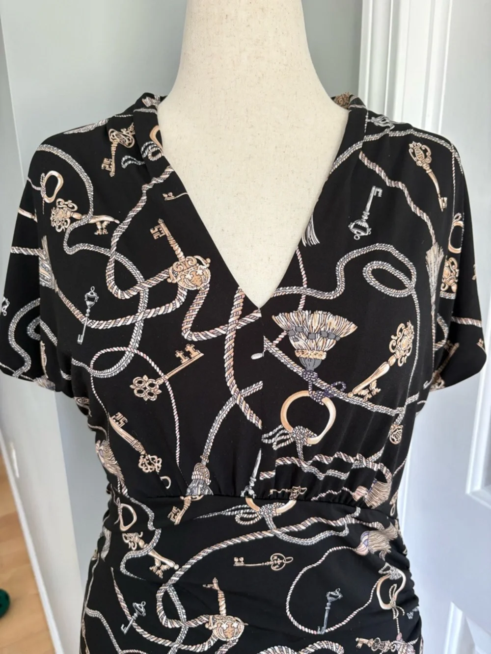 White House Black Market Black V-Neck Key & Rope Print Blouse - Picture 3 of 10